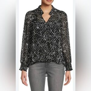 Bobeau Women's Surplice Floral Blouse Black White Stencil Size Medium (6-8)